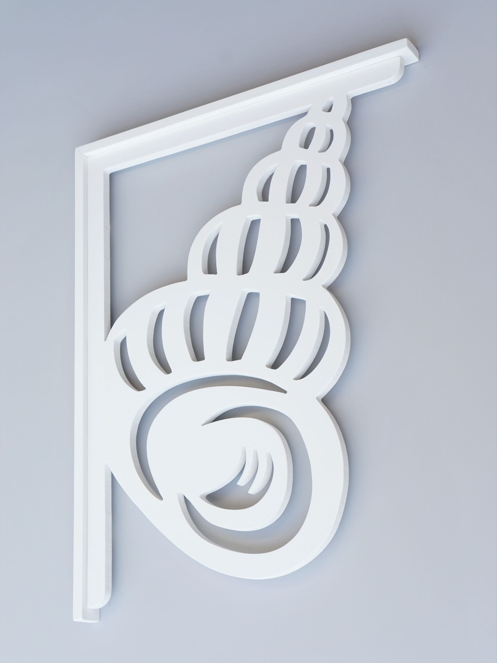 Wentletrap Shell Decorative Bracket – Nature Brackets